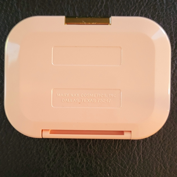 NIB Vintage Mary Kay Glamour Compact 0101 for eyes, lips, blush, powder. Labels - Picture 7 of 12
